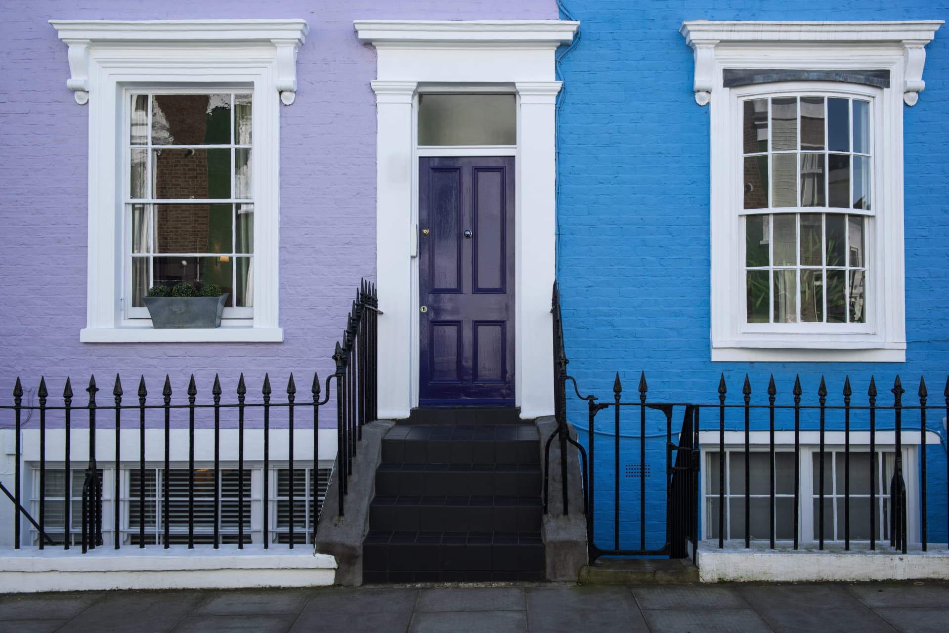 Best Exterior Paints for Melbourne Homes: Dulux vs Taubmans vs Haymes